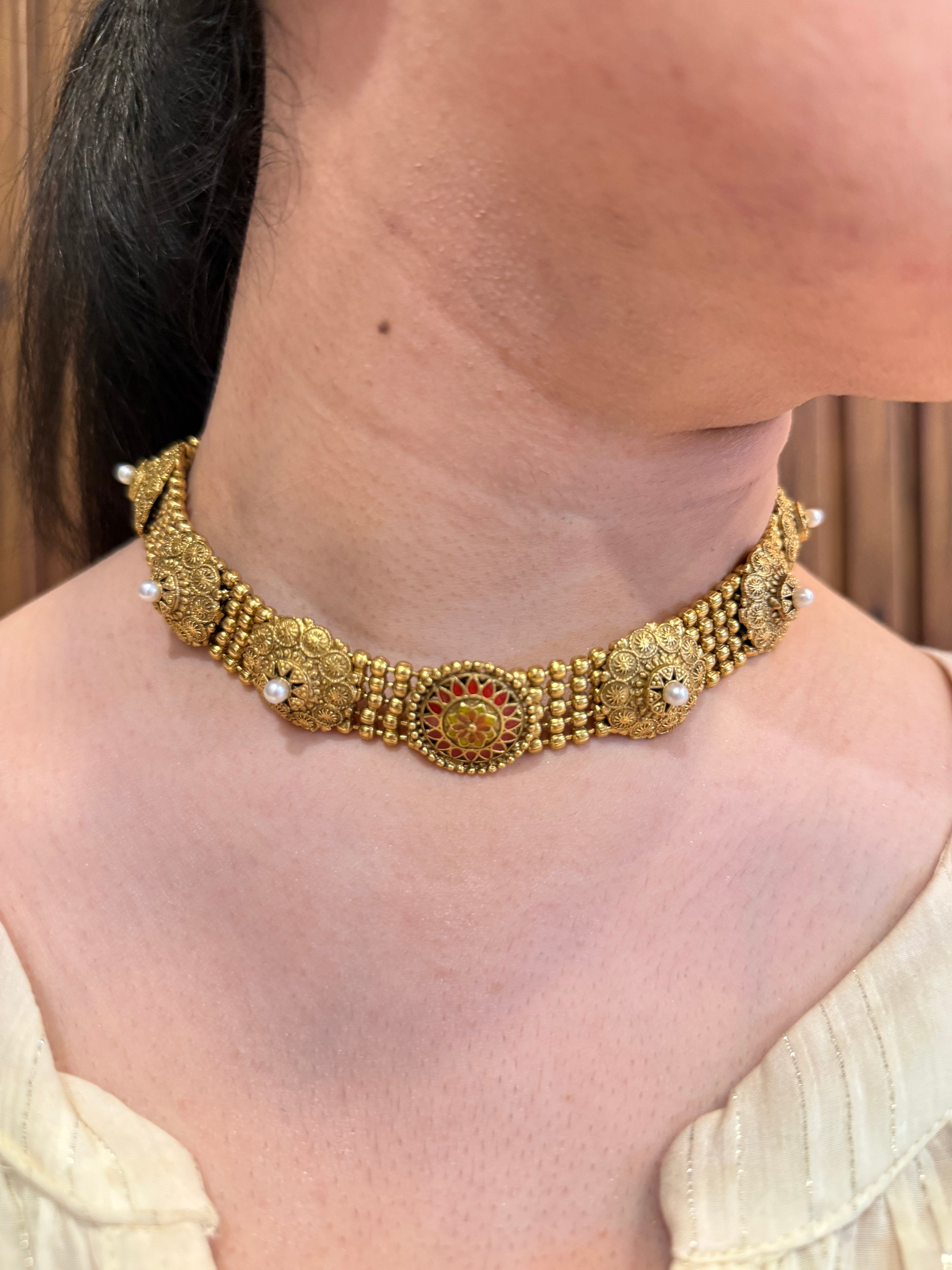 Kumudini Kundan Choker