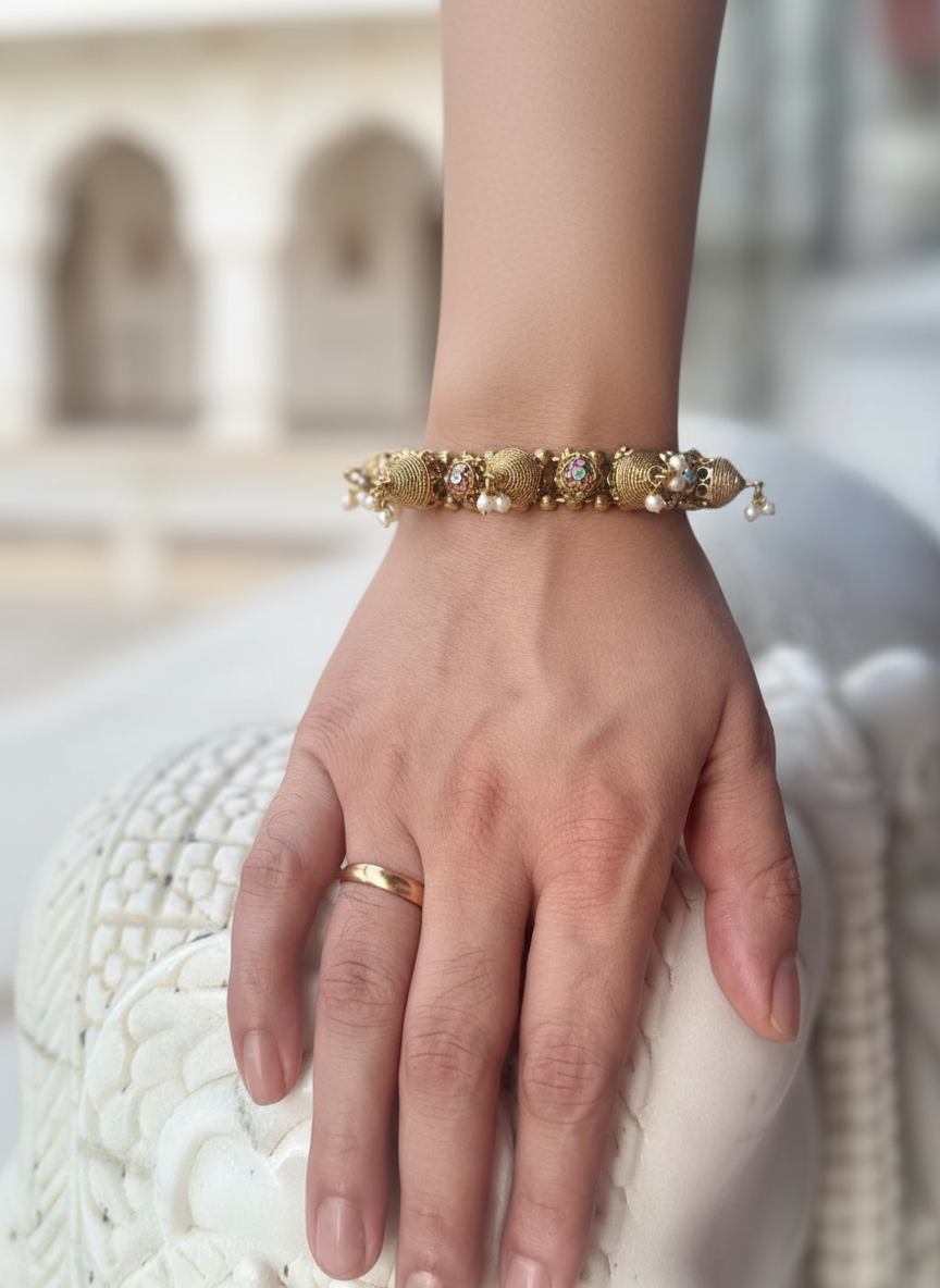 Rani Kundan Pearl Bracelet