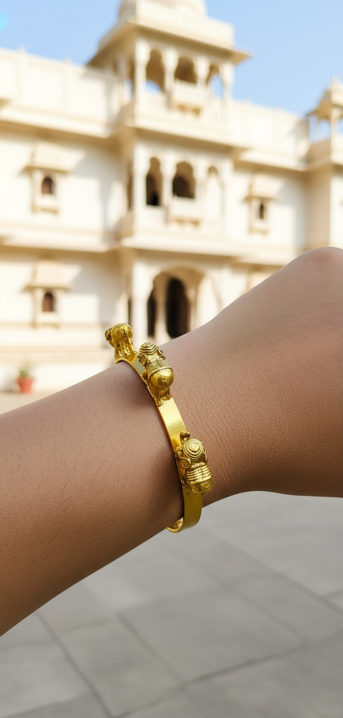 The Maharaja’s March Cuff